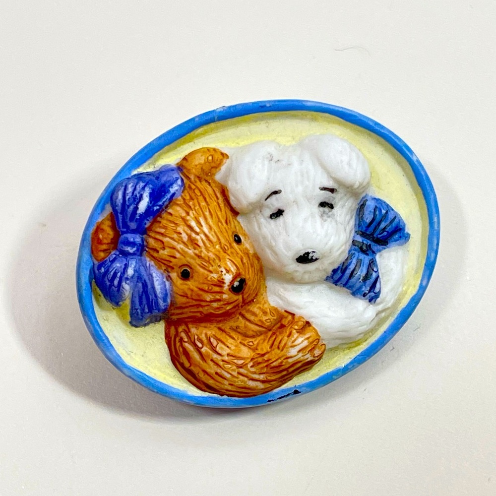 Vintage 90's Muffy VanderBear Club Exclusive Cottage Core Grandma Pin